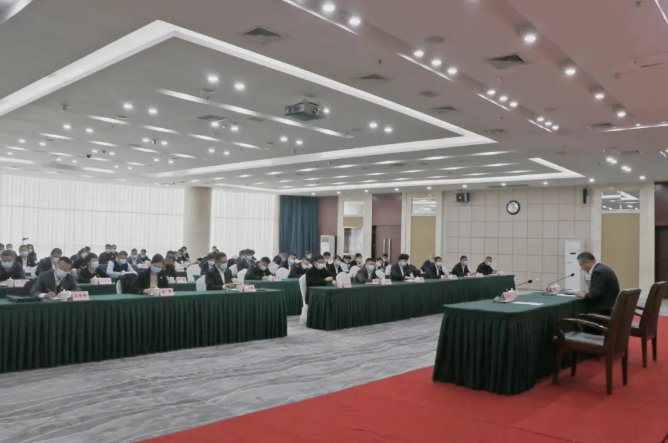鞍勤集團(tuán)、溫泉集團(tuán)舉辦貫徹落實市第十三次黨代會精神宣講報告會