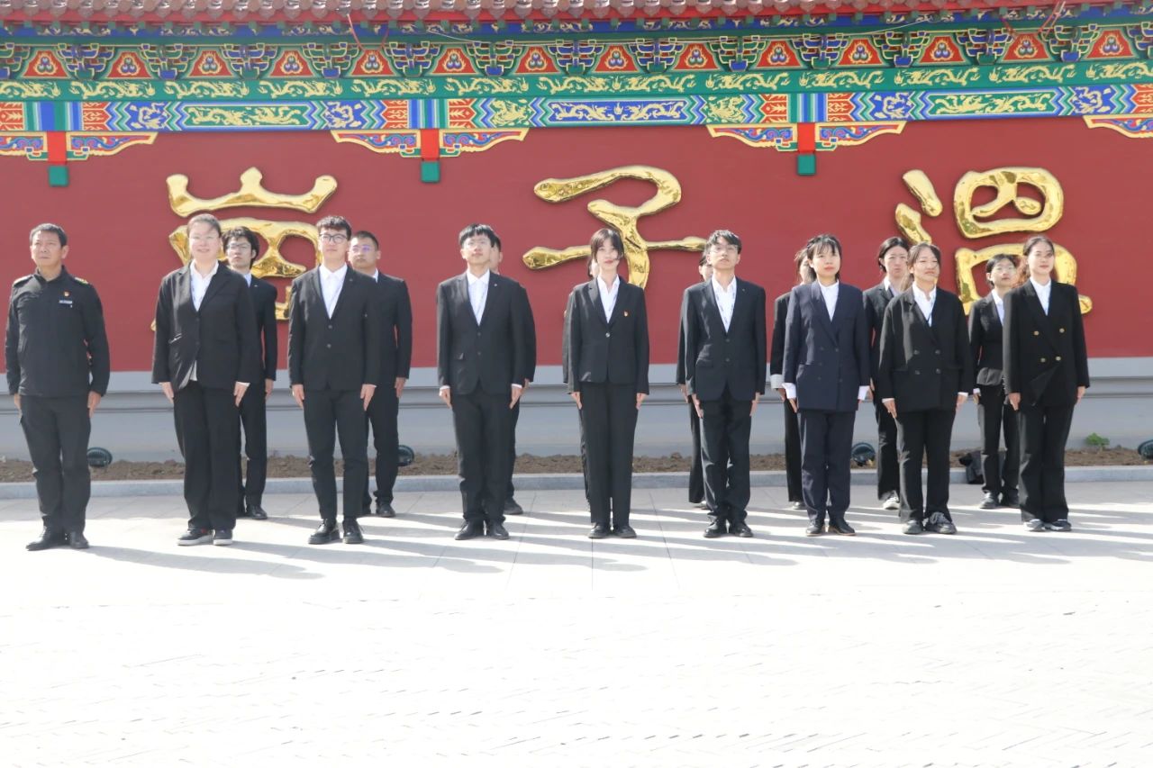 開啟新視野，展望新征程——鞍勤集團(tuán)、溫泉集團(tuán)、公服集團(tuán)新生階段性培訓(xùn)結(jié)束